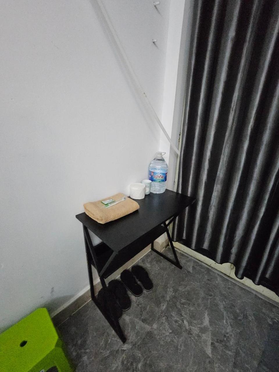 Homestay 26 Nguyen Van Lac Ho Chi Minh City Exterior photo